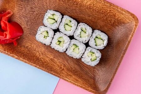 Маки-ролл с огурцом