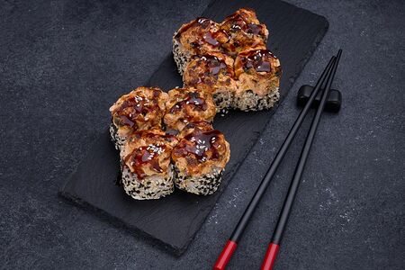 Ролл Спайси с мидиями и лососем