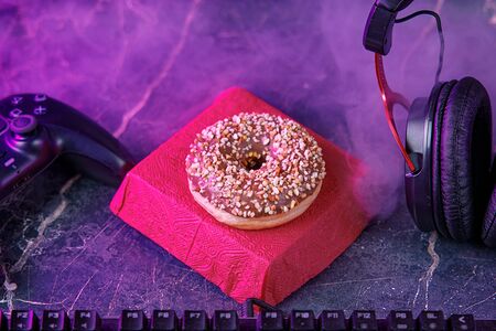 Донат ореховый