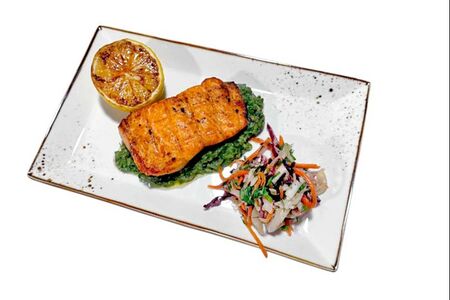 Сёмга со шпинатом