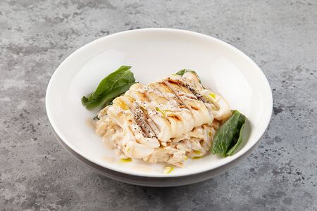 Кальмар с пастой орзо