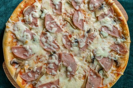 Пицца Ветчина и грибы