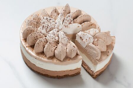 Мини-торт Три шоколада творожный