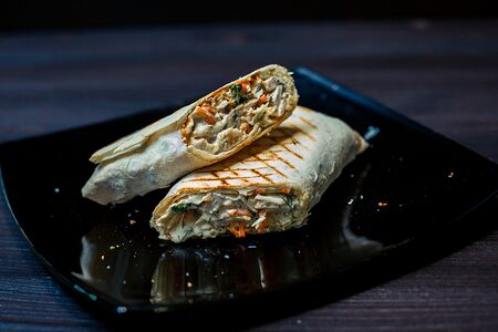 Шаурма классическая на углях