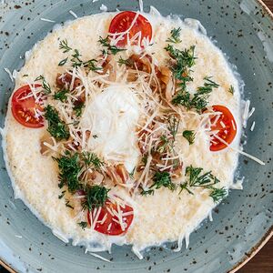 Каша кукурузная с беконом