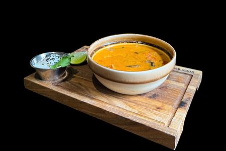 Том ям с курицей