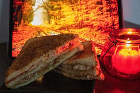 Клаб-сендвич с беконом