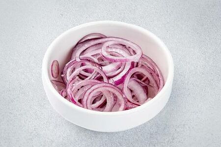 Лук маринованный