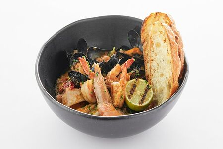 1/2 Соте из морепродуктов по-средиземноморски