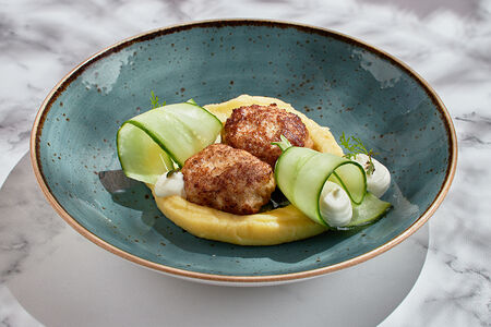 Куриные котлеты с картофельным пюре