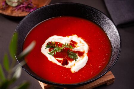 Томатный суп со страчателлой