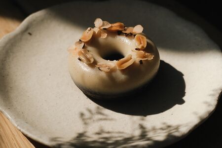 Донат Арахис-шоколад