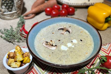 Крем-суп шампиньон