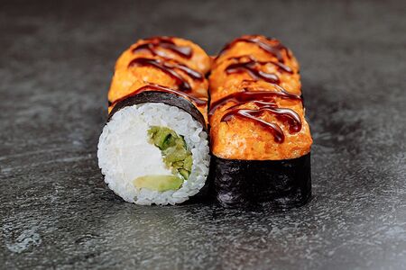 Запеченный тартар из острого лосося