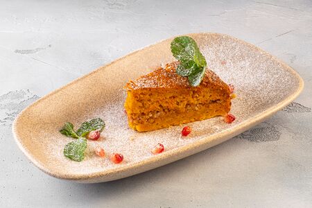 Морковный пирог