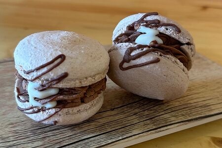 Макарон Шоколадный чиз с нутеллой