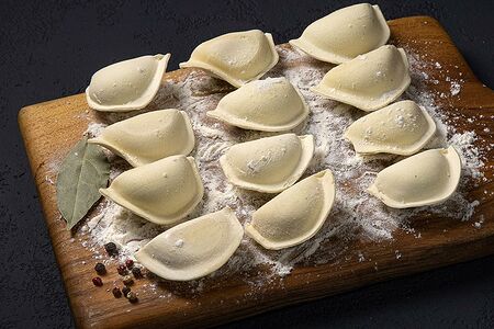 Пельмени с говядиной, бараниной