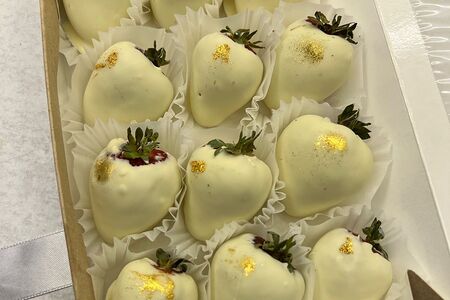 Клубника в шоколаде Магия