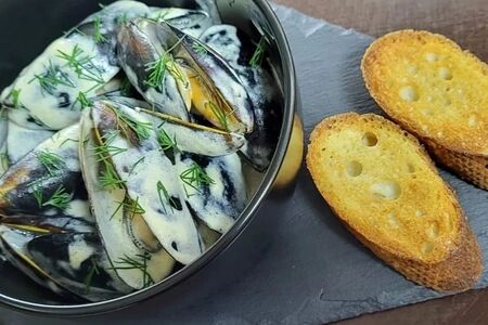 Мидии в сливочном соусе