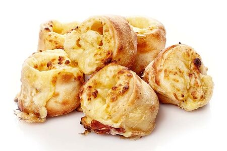 Рулетики с сыром