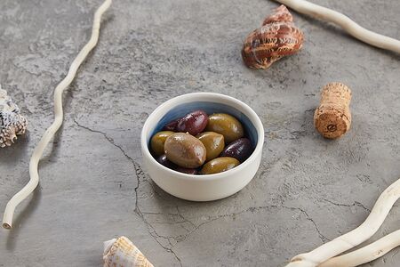 Оливки маслины