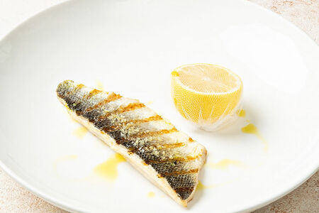 Филе сибаса на гриле