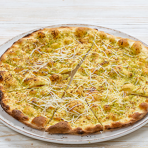 Фокачча с красным луком и розмарином