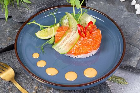 Тартар из лосося с апельсином