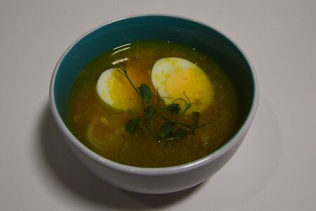 Куриный суп с лапшой