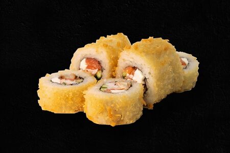 Цунами жареный ролл