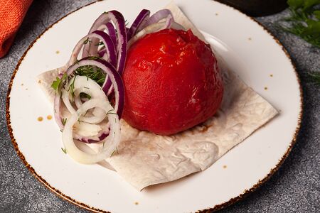 Помидор на мангале