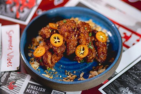 Крылья Jack Daniels c жареным арахисом, фисташками и миндалем