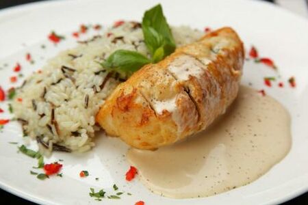 Грудка куриная с сыром и шпинатом