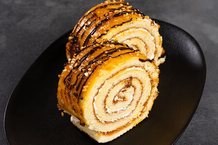 Бисквитный рулет