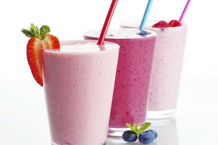 Молочный коктейль клубничный