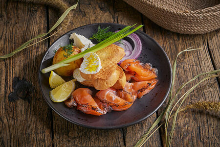 Лосось слабосолёный