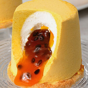 Пирожное Манго-маракуйя