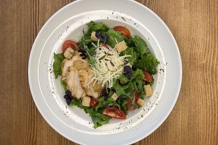 Цезарь с курицей