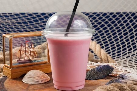 Молочный коктейль Клубничный