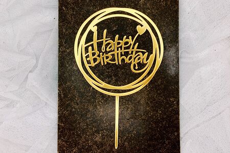 Топпер Happy Birthday золотой №1