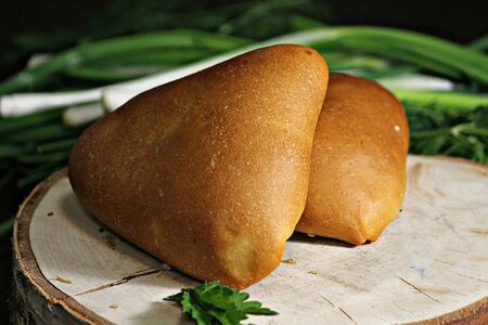 Пирожок с мясом