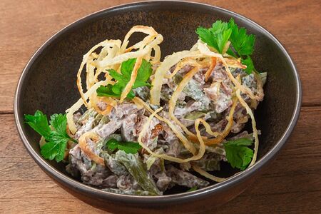 Салат Яхна-тил