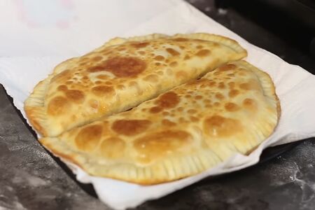 Чебурек с мясом