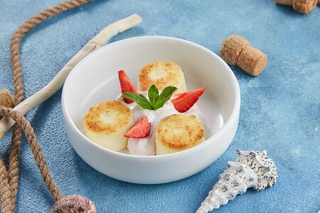 Сырники с йогуртом