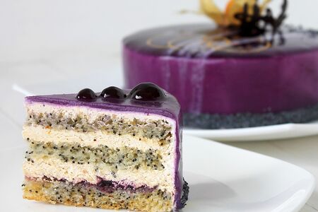 Торт Маковый с черникой