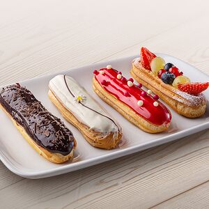 Эклер ванильный