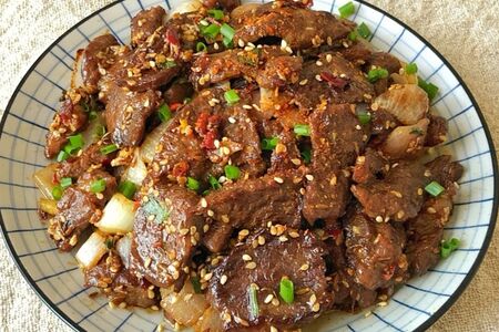 Говядина с кумином