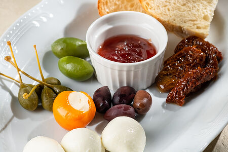 Сет Антипасти