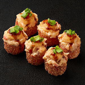 Запеченный ролл Спайси с креветкой и унаги соусом