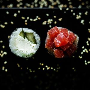 Ролл Spicy Tuna